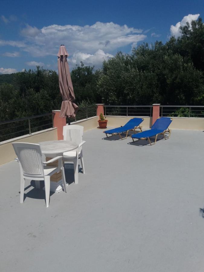 Theos Apartments Ájosz Sztéfanosz Kültér fotó