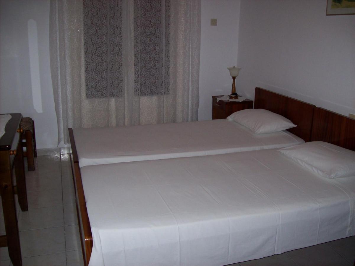 Theos Apartments Ájosz Sztéfanosz Kültér fotó