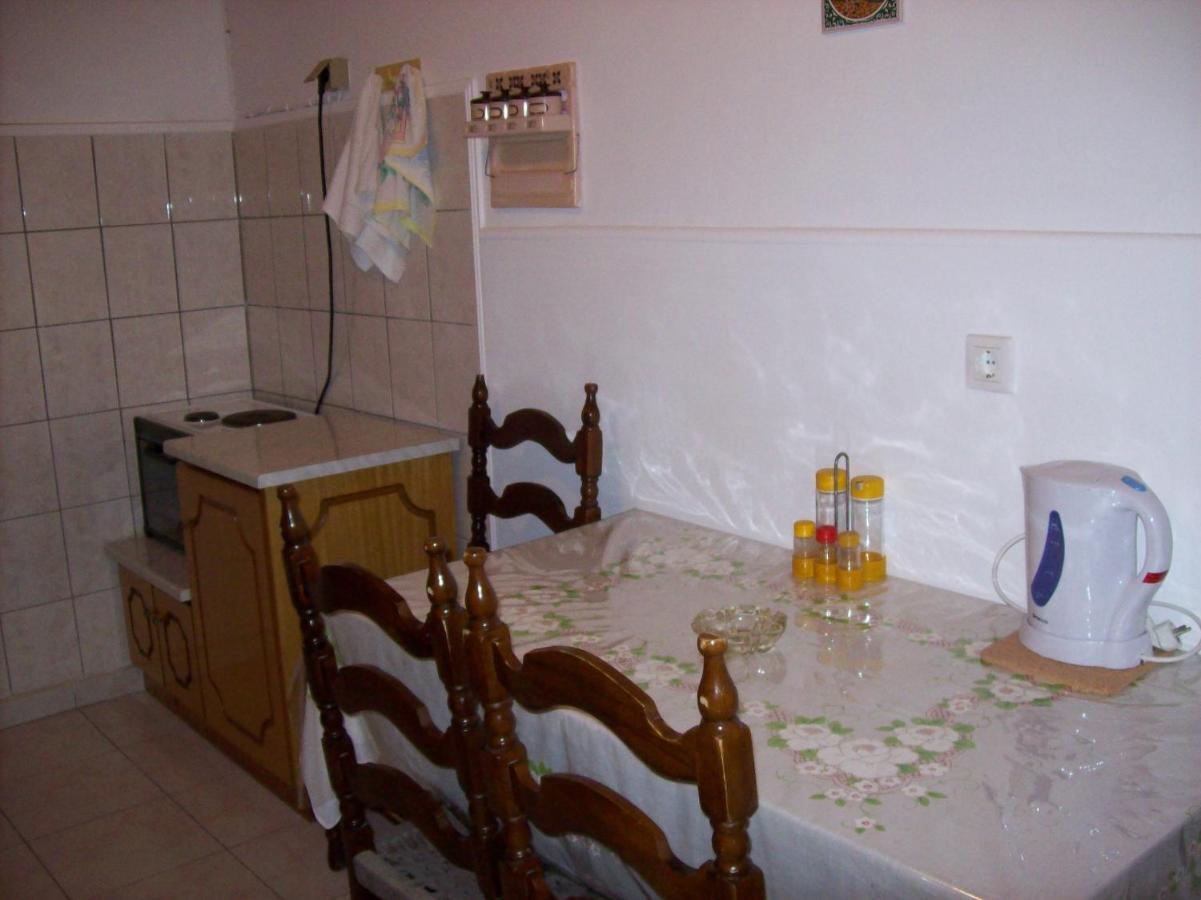 Theos Apartments Ájosz Sztéfanosz Kültér fotó