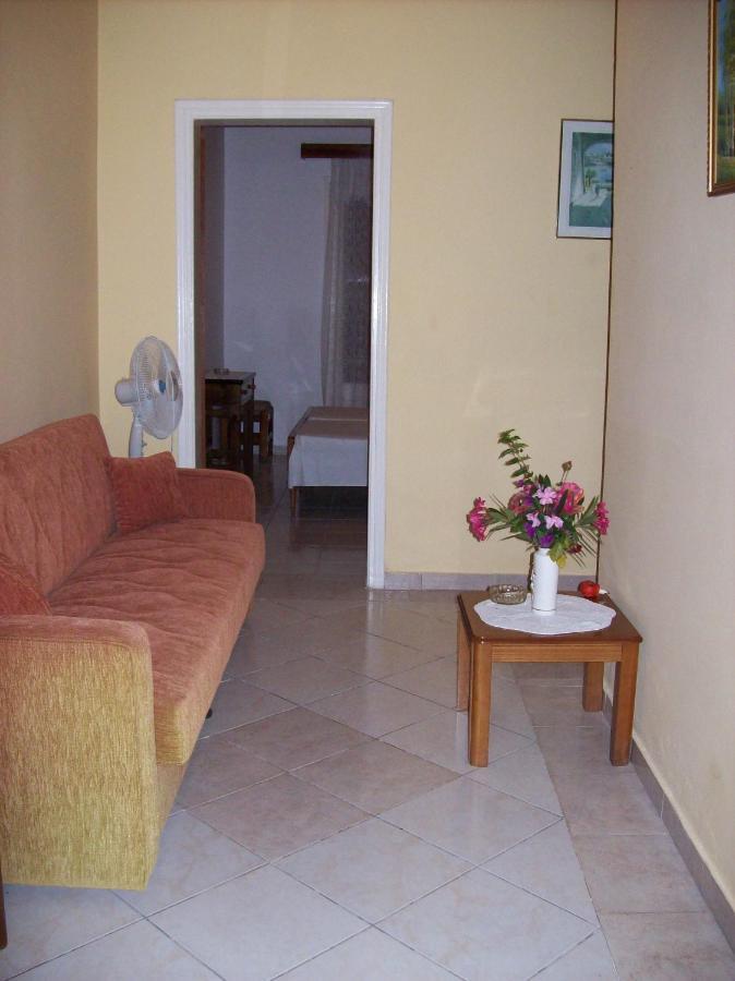 Theos Apartments Ájosz Sztéfanosz Kültér fotó